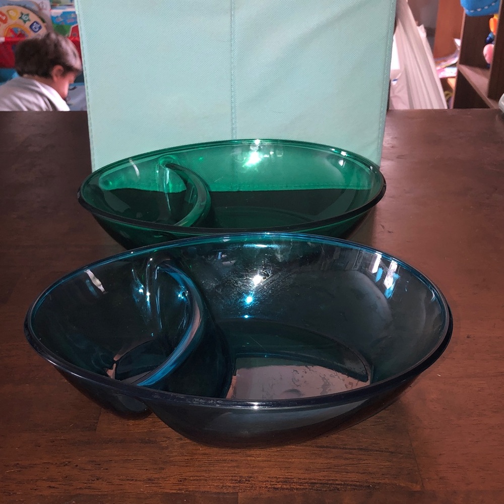 🛍️ Plastic Divided Serving Bowls Set (A Chip & Dip)
